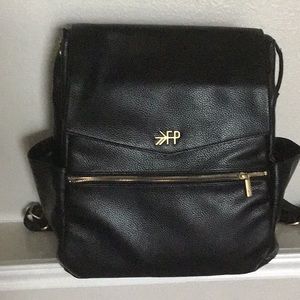 VGUC FULL SIZE FRESHLY PICKED BLACK